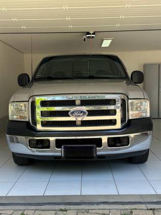 FORD F-250 3.9 XLT 4X2 CS DIESEL 2P MANUAL